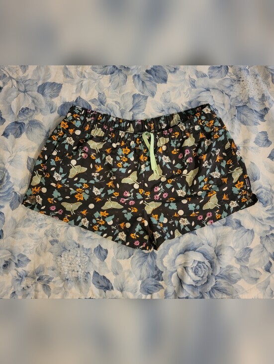 Patagonia Pants - Patagonia Floral Lunar Moth Barely Baggies Large